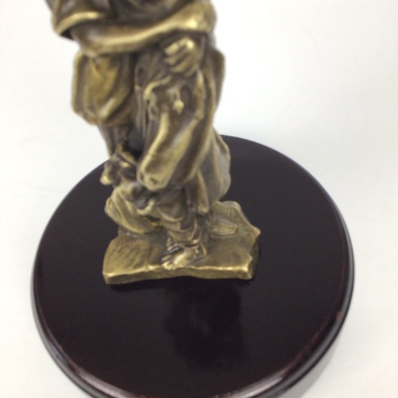 Brass Christian statue of Mother & Child on base - Picture 10 of 13